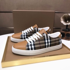 Burberry Low Shoes